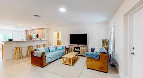 Tropical Haven Retreat - Image 2
