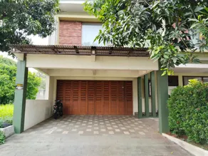 Twin Guest House Grand Wisata - Image 4