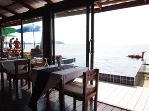 Lipa Bay Resort - Image 2