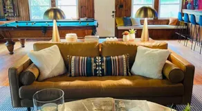 Peaceful Getaway Cottage on grounds of historic mid-century gem - Image 4