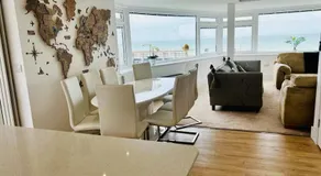 The Beach House Worthing 5 Bedrooms 3 Bathrooms Hot Tub BBQ - Image 4