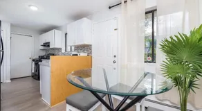 Beautiful 3 bedroom Condo in Hartford! - Image 3