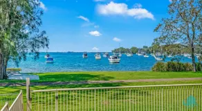 Wangi Waterfront Escape - Image 3