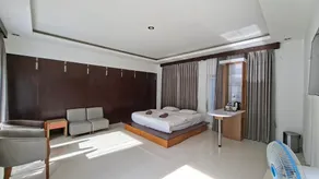 Maple House by Villa Istana Bunga - Image 5