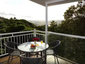 Tinaroo Sunset Retreat - Image 5