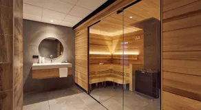 Farm house Van der Valk Hotel Leeuwarden - Image 3
