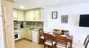 PANDORA City Center Apartment by SunCastle apartamentos - Image 3