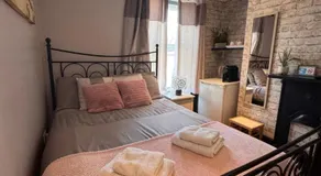 Double Room - Folkestone Harbour - Image 2