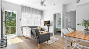 Charming 2-Bed Near River & City - Image 3