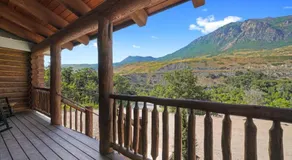 Cute Cabin with Mountain Views and King Bed - Image 4
