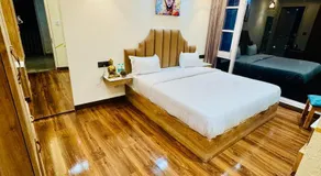 Jasmine Mountain View Retreat -Mall Road Dalhousie - Image 3