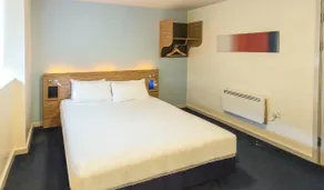 Redwings Lodge Wolverhampton Central - Image 5