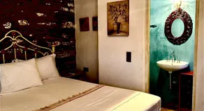 Fathers house - Image 2