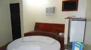 Motel Paloma - Image 2