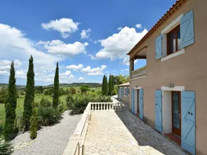 Geräumige Villa mit Pool in Montbrun - Image 3