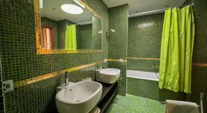 Platinum Suite & Spa - Image 2