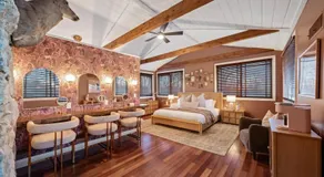 World Cup HQ! Sleeps 21-Sauna-Pickleball-6min to FIFA Shuttle - Image 3