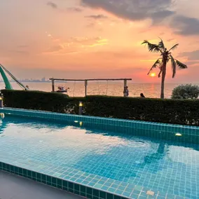 Golden Dragon Beach Resort Pattaya (Bang Lamung) - Image 3