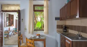 Erato Apartments - Image 4