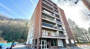 L'universitaire, Campus, Parking, Montagnes - Image 3
