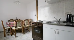 Ferienwohnung mit Terrasse und Grill | Gartenblick - Image 4