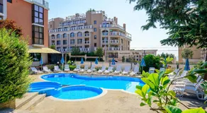 Royal Beach - Image 2
