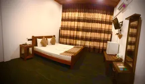 Ebony Riverside Resort - Image 4