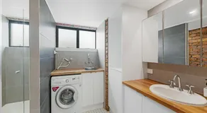 Pleasant View Unit 4 Kings Beach QLD - Image 2