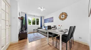 City centre flat near tower bridge - Image 3