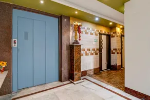 Collection O Airport Crossway Formerly Raj Guest House - Image 4