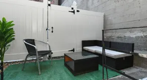 Cozy 1BR in Central Manhattan W Private Terrace - Image 3