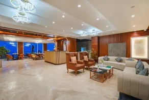 White Panda Hotels Divine Peak - Image 3
