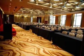 Lighting Era Hotel - Image 2