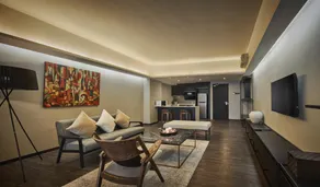Tropics Eight Suites - Image 2