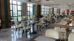 Grand Soluxe International Hotel - Image 5