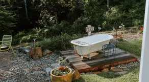 Gracie Cottage Romantic Secluded Hinterland Escape for 2 - Image 4