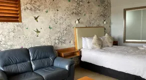 Saltair Luxury Accommodation - Adults Only - Image 2