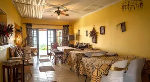 Ku-Boboyi River Lodge - Image 4