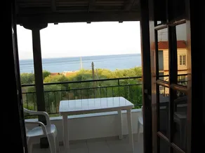 Niki Apartments - Image 4