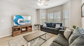 Large 3BR Private Condo Pool Tennis Great Location - Image 2