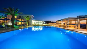 Adele Beach Hotel - Image 2