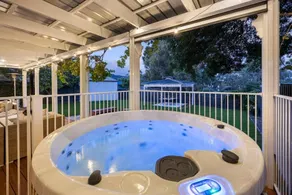 Oliver s Cottage Yarra Valley Spa and Sauna - Image 5