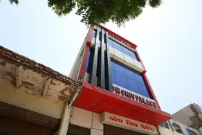 OYO 41214 Om Shiv Palace - Image 3