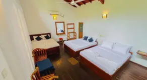 Elephant Bath Hotel - Image 2