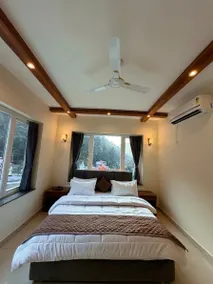 Kesari Hotel & Restaurant Near Kainchi Dham - Image 5