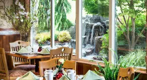 Olympic Lodge by Ayres - Image 4