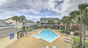 Panama City Condo w/ Balcony & Pool, Walk to Beach - Image 3