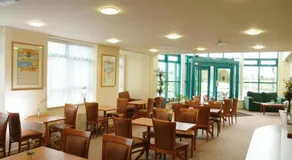 Sefton Express Hotel - Image 4