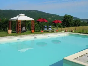 Farmhouse near Lake Trasimeno with Pool - Image 3