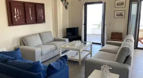 Albatross House - Image 2